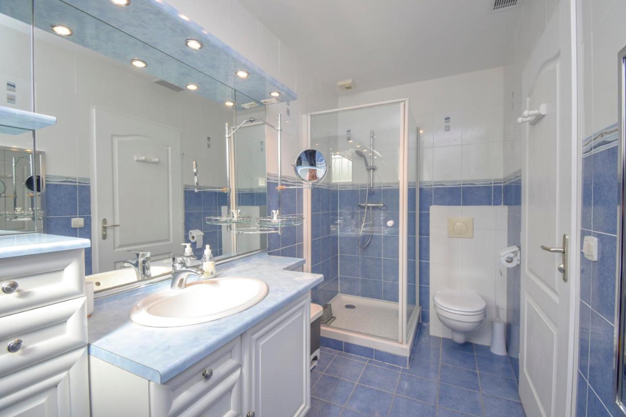 Charmante Maison Climatisee Avec Piscine Draguignan Extérieur photo